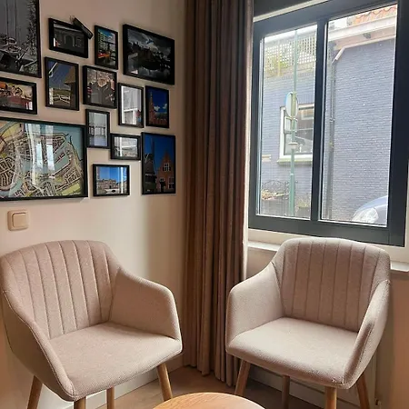 10d Apartment