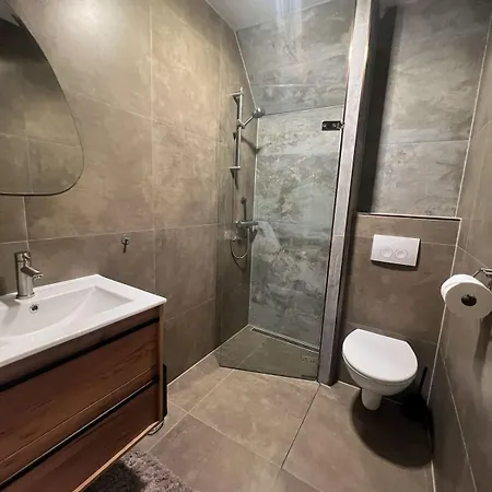 Apartment 10d *